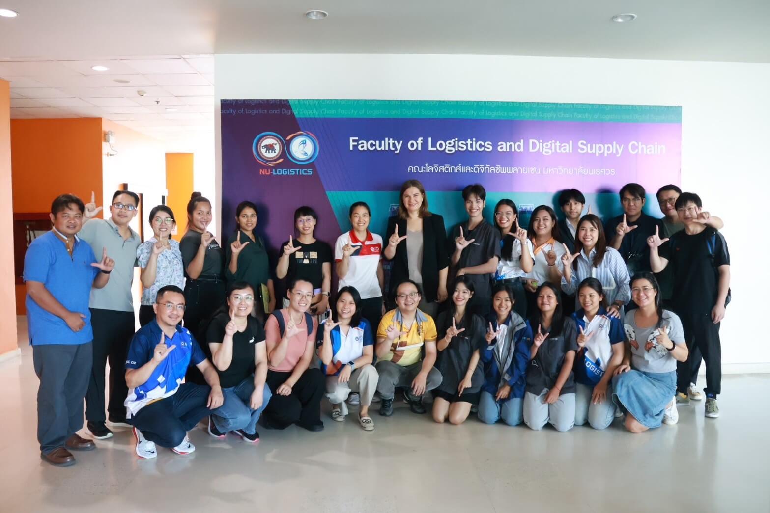 Empowering Future Leaders under MASUDEM project - Provozně ekonomická ...